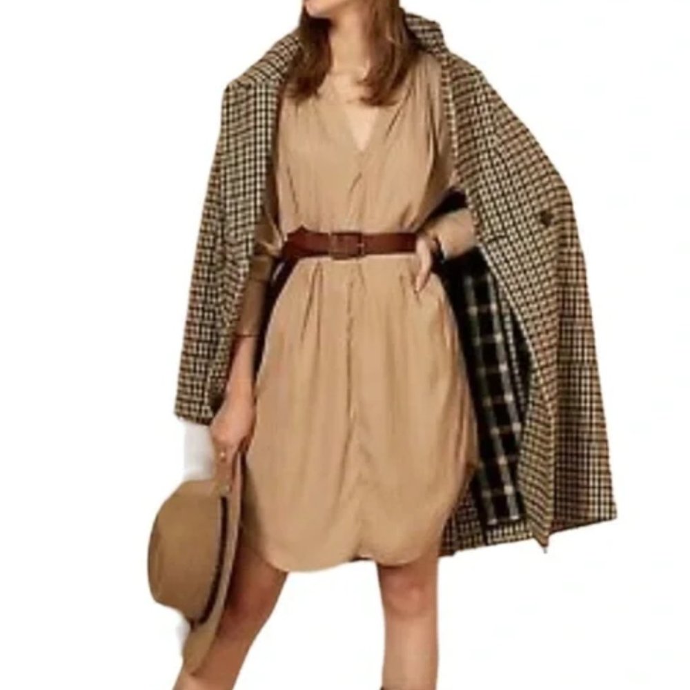 Banana Republic Essential Shift Dress